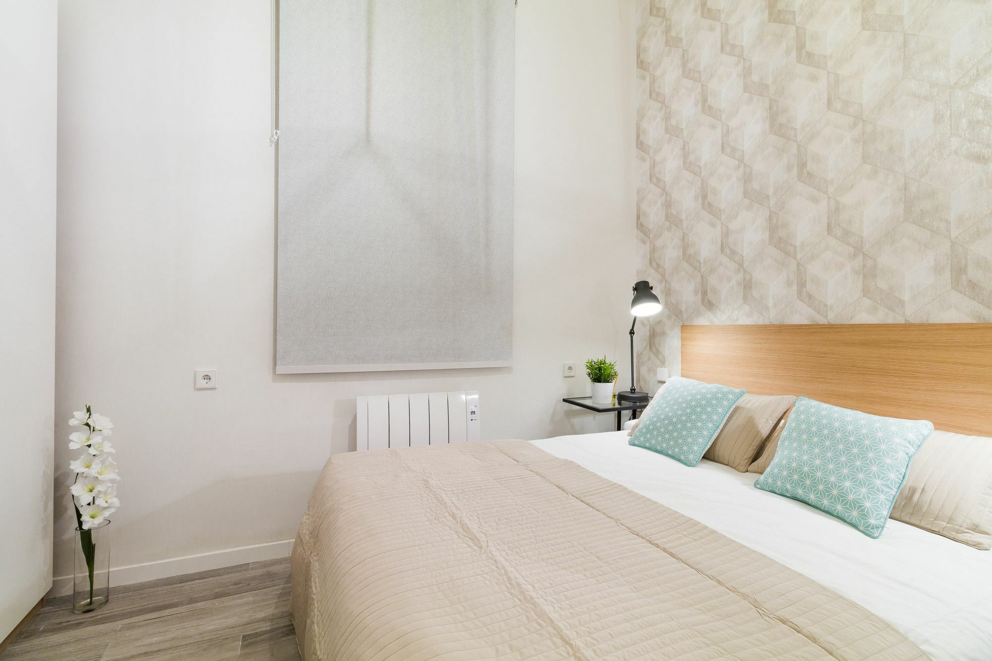 Pyr Select La Latina II Apartment มาดริด ภายนอก รูปภาพ