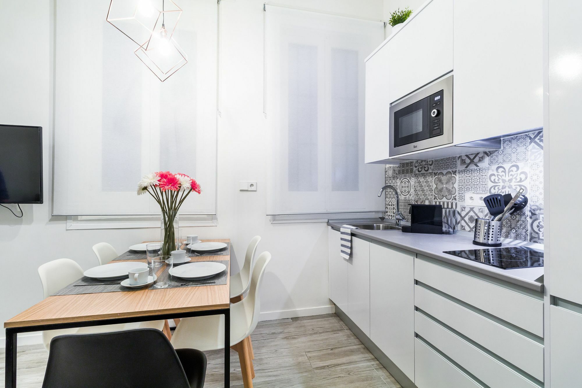 Pyr Select La Latina II Apartment มาดริด ภายนอก รูปภาพ