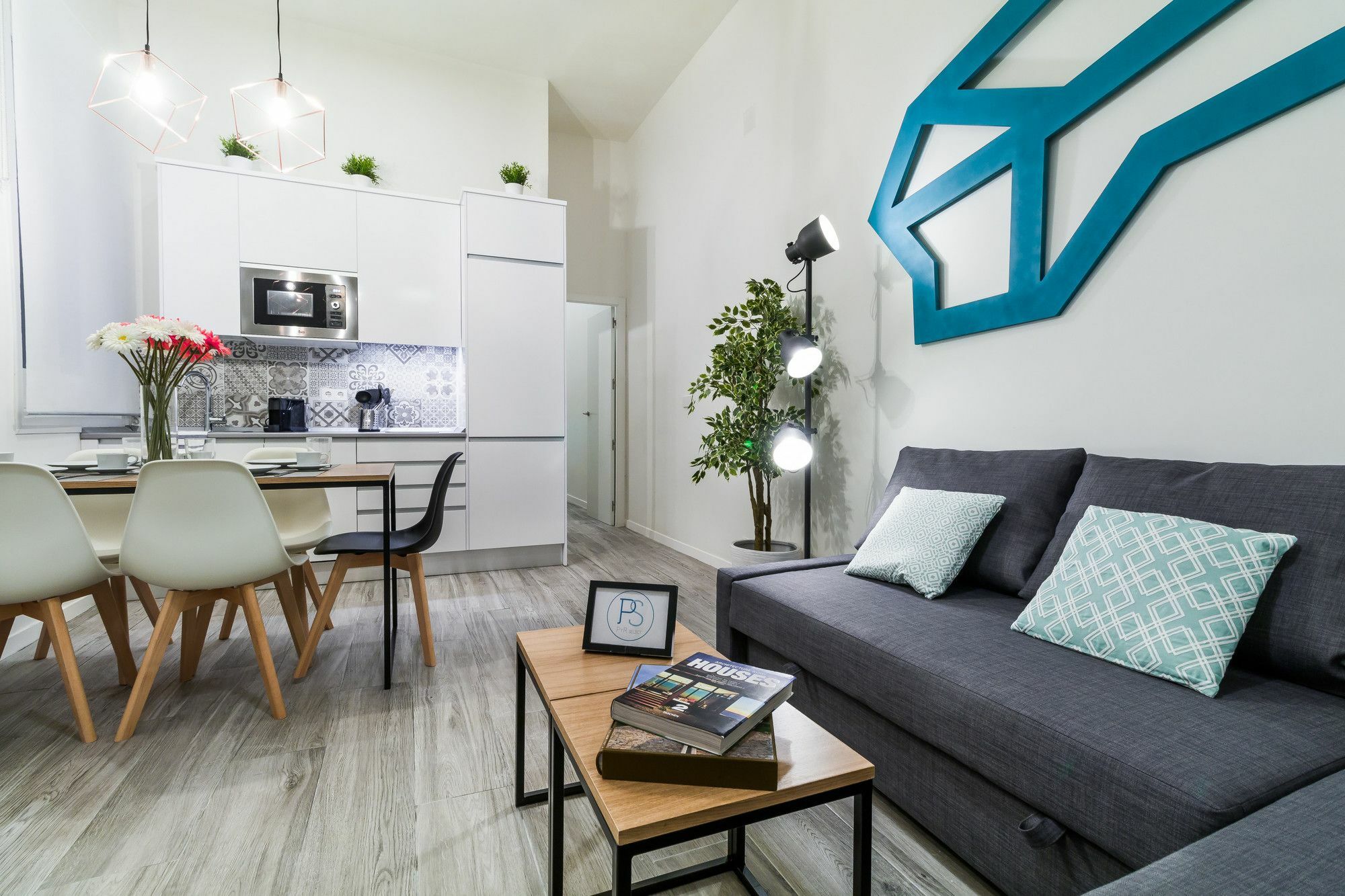 Pyr Select La Latina II Apartment มาดริด ภายนอก รูปภาพ